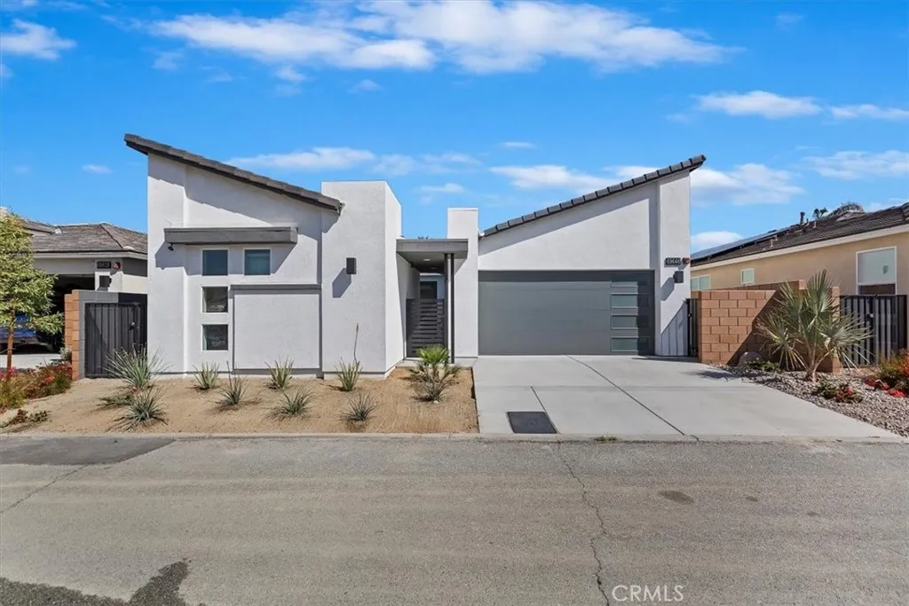 69646 Calle La Costa, Cathedral City, California 92234 home-pic-4