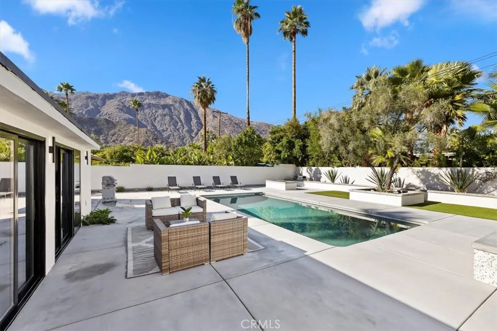 218 E Ocotillo, Palm Springs, California 92264 home-pic-63