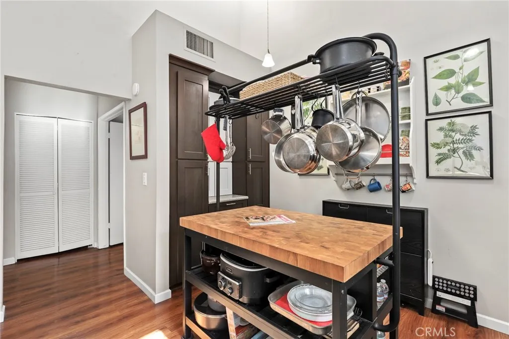 1655 Clark Avenue 331, Long Beach, California 90815 home-pic-11