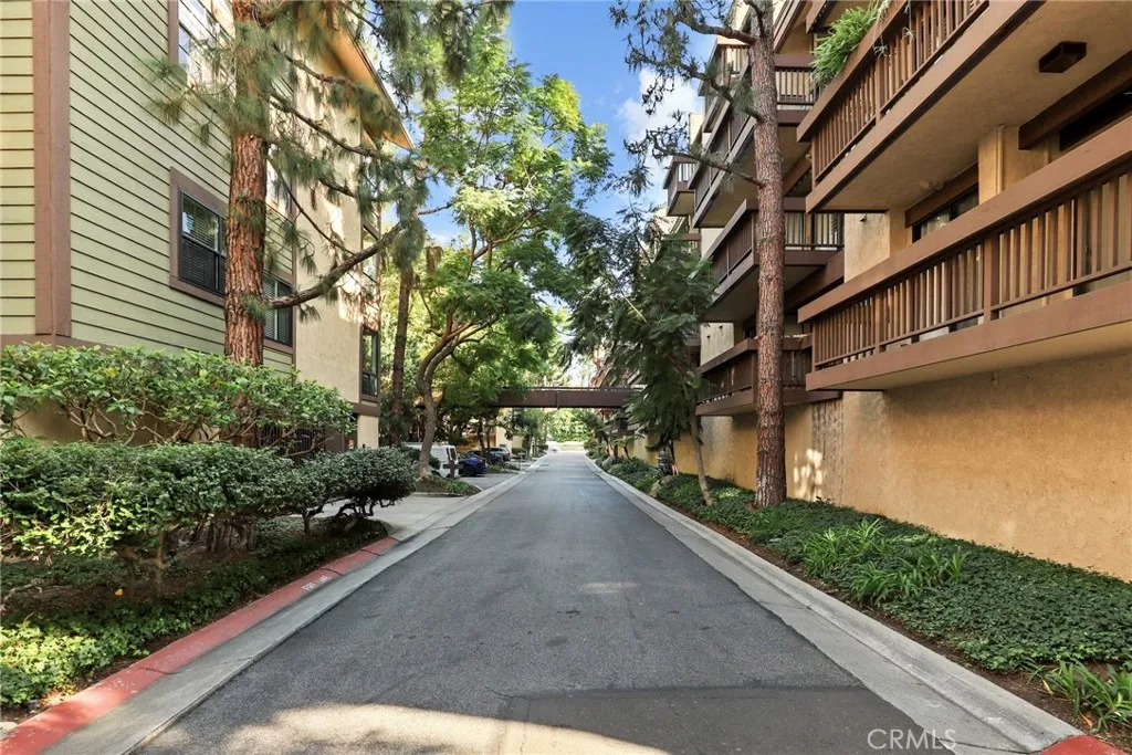 1655 Clark Avenue 331, Long Beach, California 90815 home-pic-34