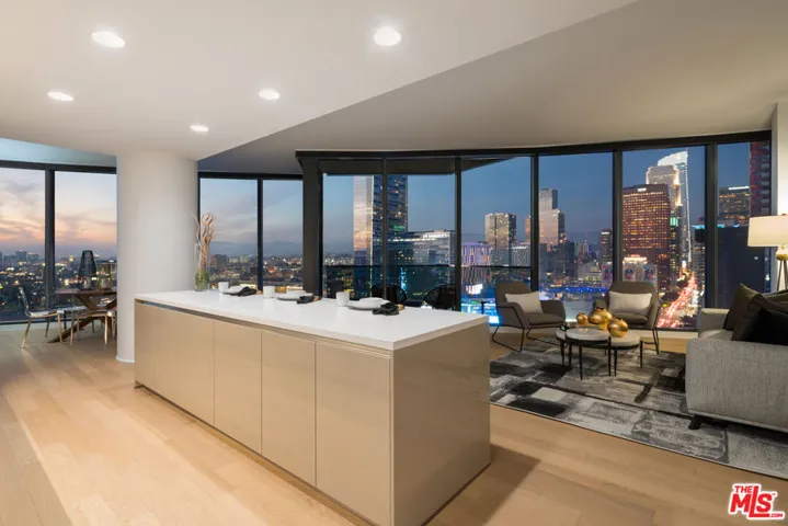 Virtually staged model home ph