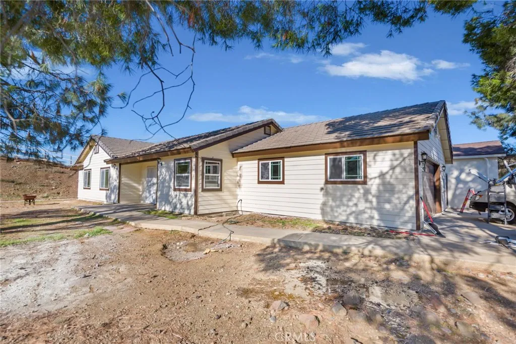 6401 Hubbard, Acton, California 93510 home-pic-1