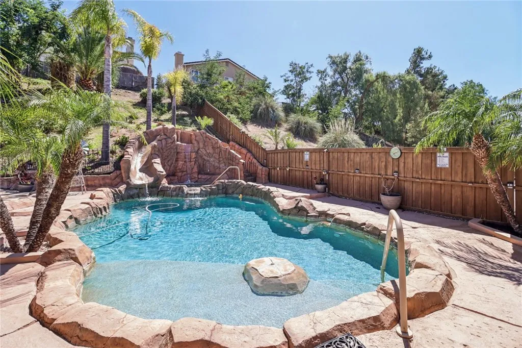 31461 Congressional Drive, Temecula, California 92591 home-pic-2