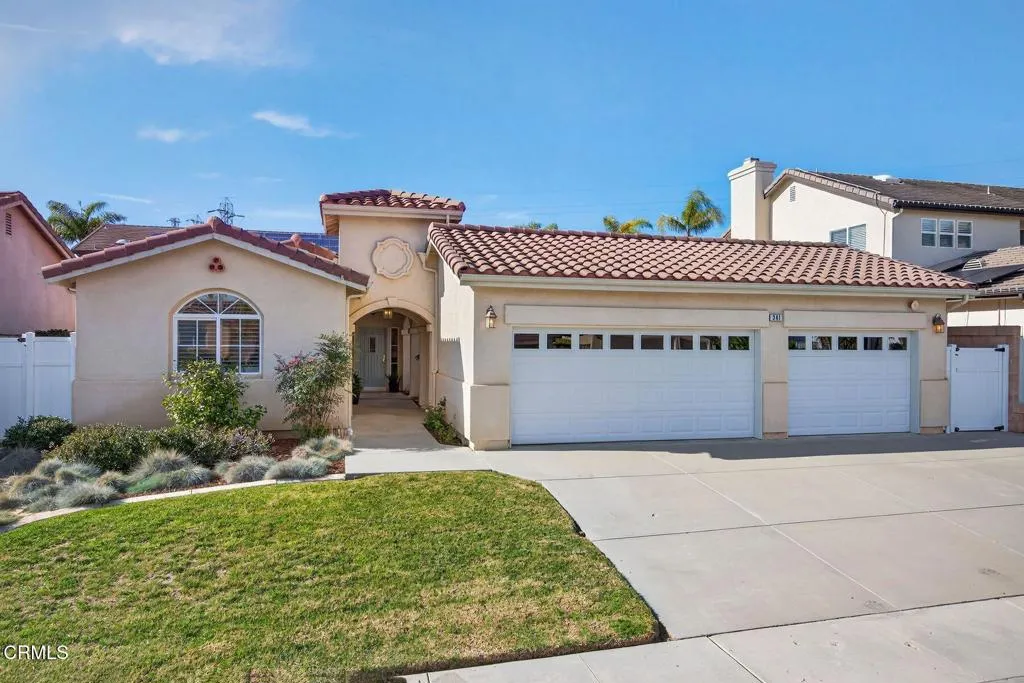 341 Roosevelt Avenue, Ventura, California 93003 home-pic-0