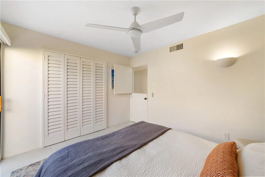 4891 N Winners Circle D, Palm Springs, California 92264 home-pic-19