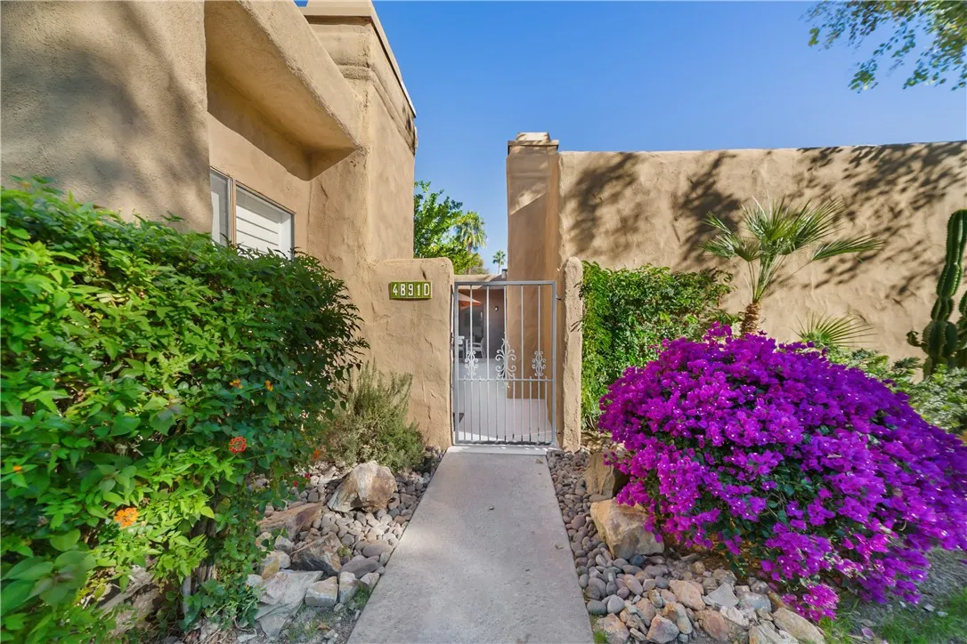 4891 N Winners Circle D, Palm Springs, California 92264 home-pic-3