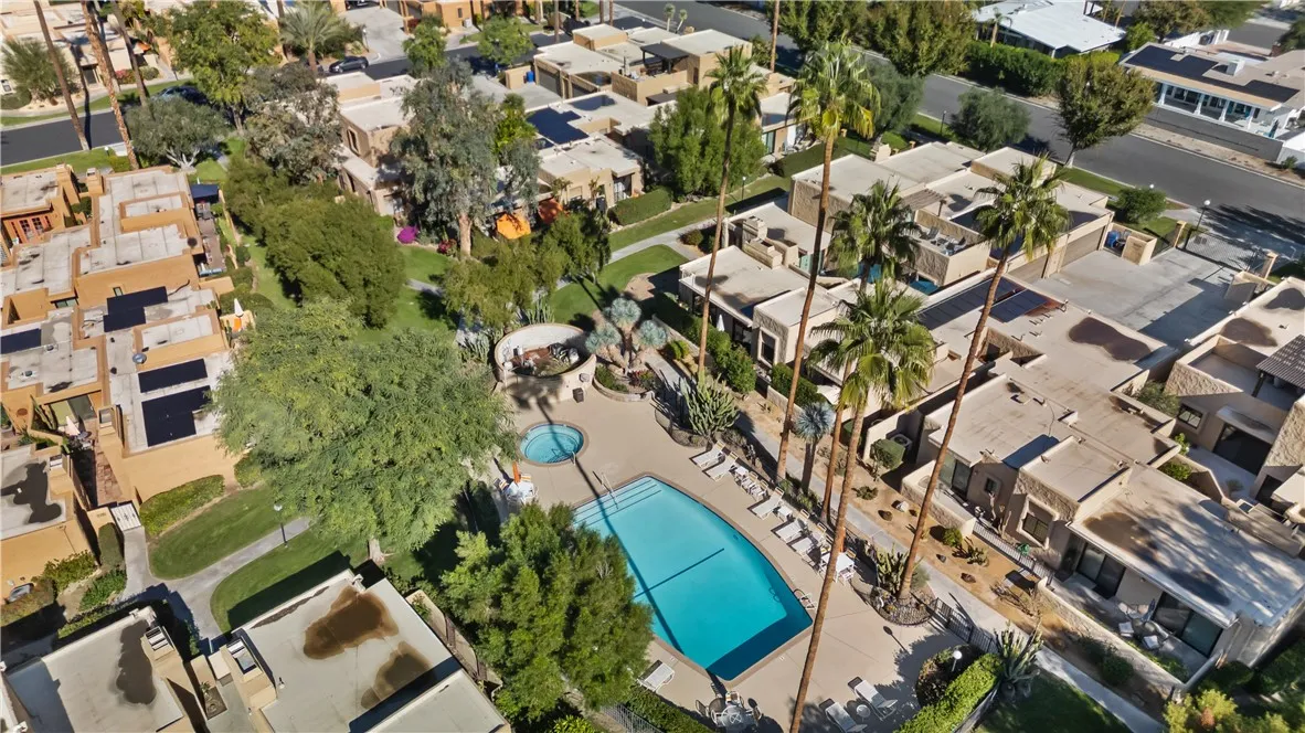 4891 N Winners Circle D, Palm Springs, California 92264 home-pic-37