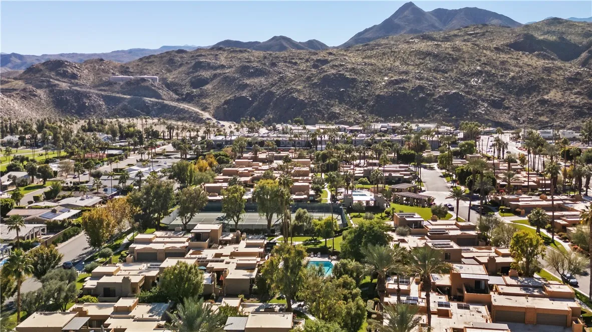 4891 N Winners Circle D, Palm Springs, California 92264 home-pic-40