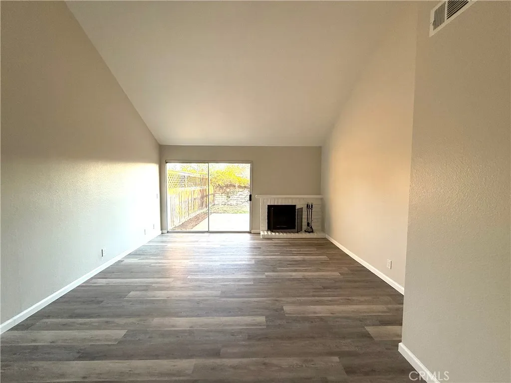 2421 Hawthorn, Escondido, California 92027 home-pic-12