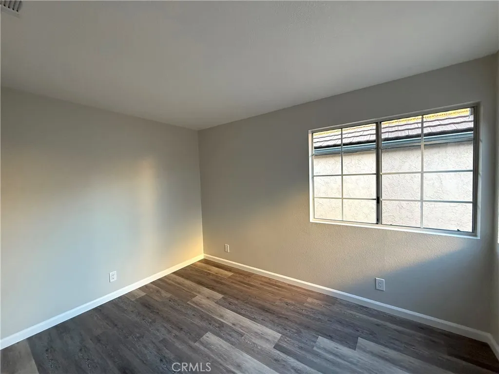 2421 Hawthorn, Escondido, California 92027 home-pic-5