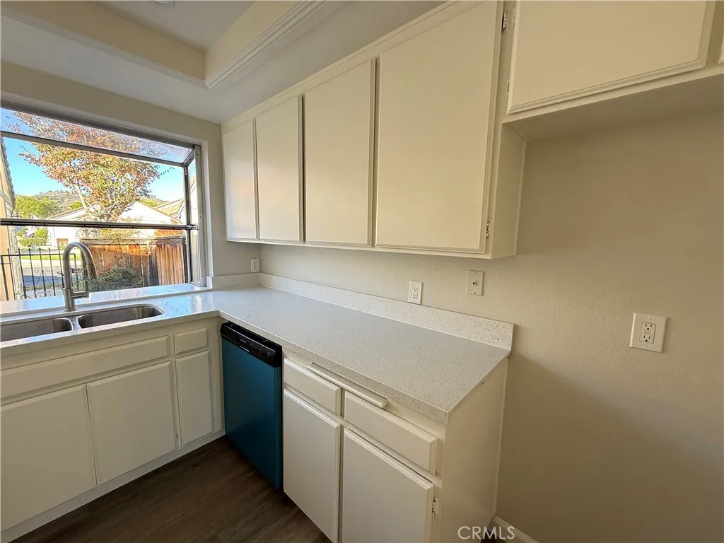 2421 Hawthorn, Escondido, California 92027 home-pic-18