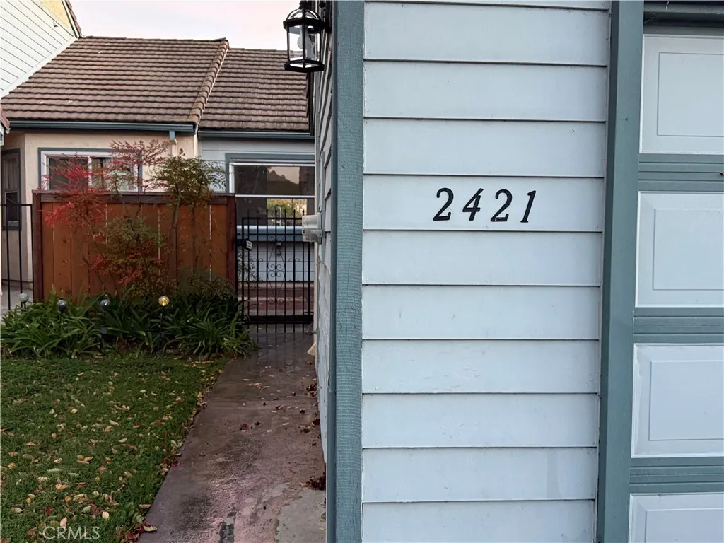 2421 Hawthorn, Escondido, California 92027 home-pic-4