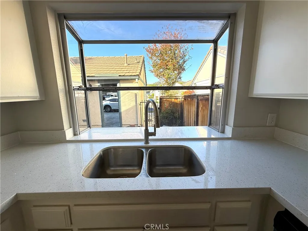 2421 Hawthorn, Escondido, California 92027 home-pic-13