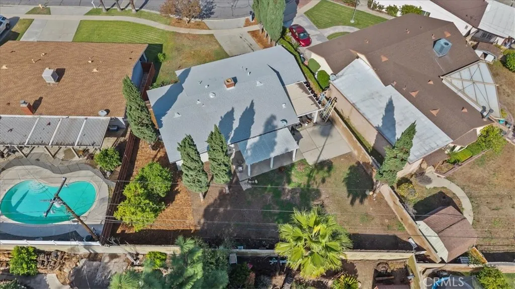 17547 Granada, Fontana, California 92335 home-pic-24