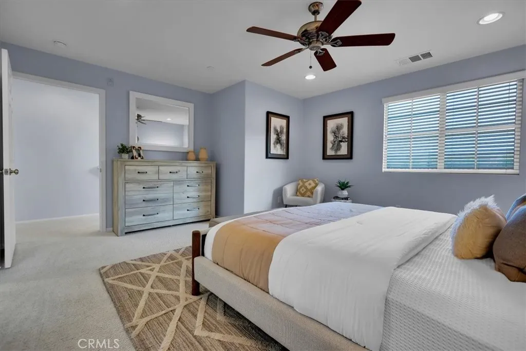 35 Silverado, Irvine, California 92618 home-pic-18
