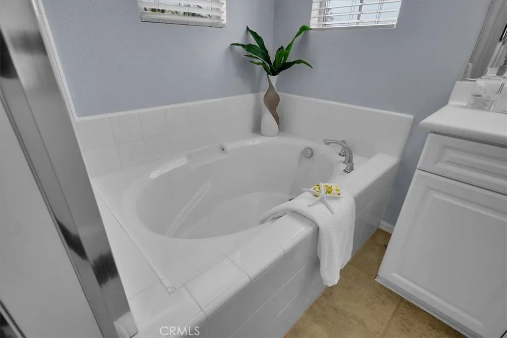 35 Silverado, Irvine, California 92618 home-pic-22