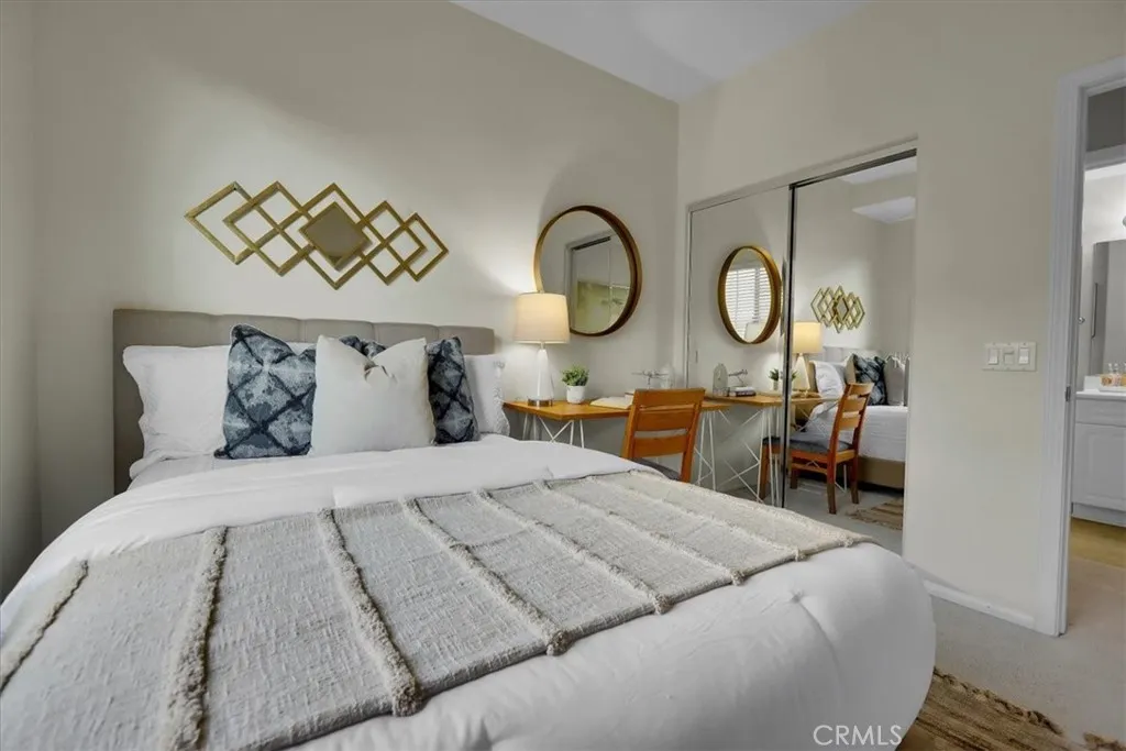 35 Silverado, Irvine, California 92618 home-pic-14