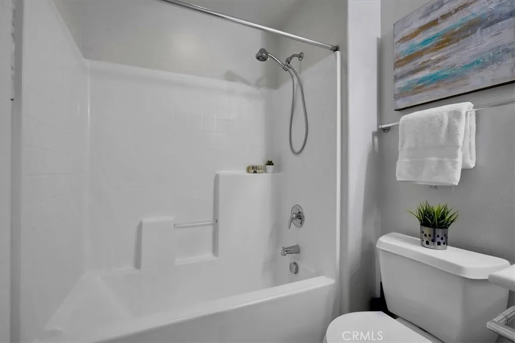 35 Silverado, Irvine, California 92618 home-pic-16