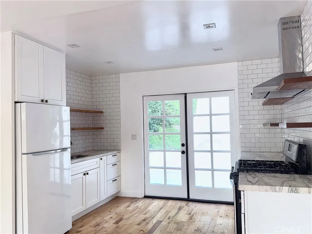 1637 Mccollum, Los Angeles, California 90026 home-pic-1
