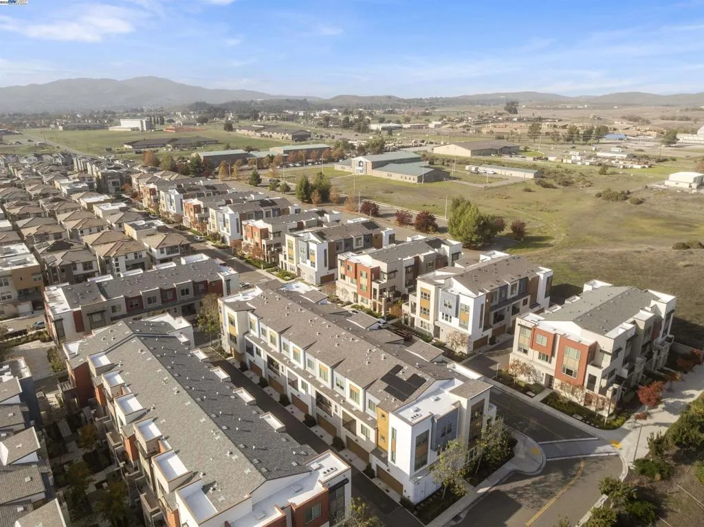 5971 Cannon Rd, Dublin, California 94568 home-pic-44