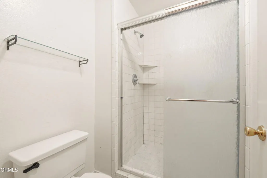 5174 Laurel Park Drive, Camarillo, California 93012 home-pic-22