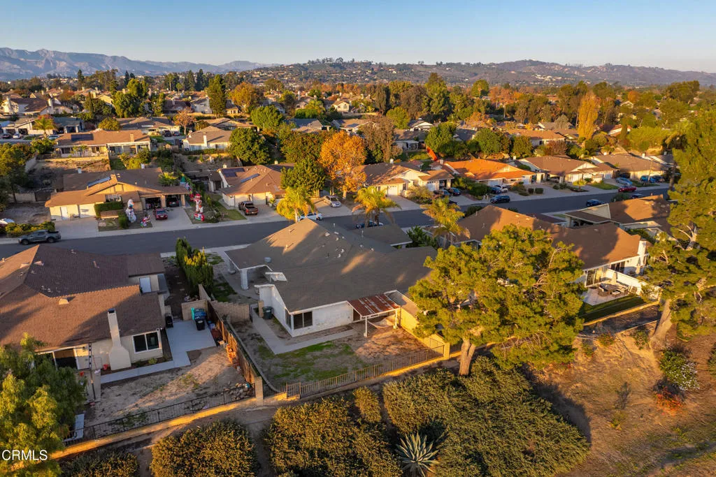 5174 Laurel Park Drive, Camarillo, California 93012 home-pic-33