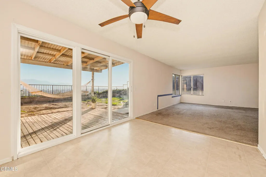5174 Laurel Park Drive, Camarillo, California 93012 home-pic-5