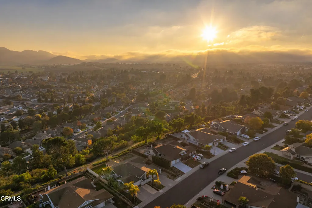 5174 Laurel Park Drive, Camarillo, California 93012 home-pic-36