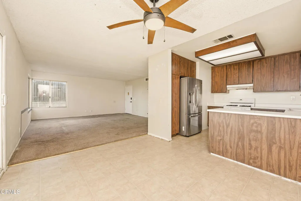 5174 Laurel Park Drive, Camarillo, California 93012 home-pic-13