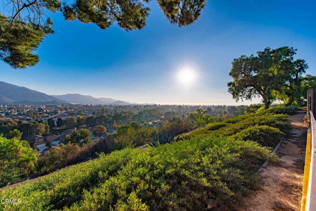 5174 Laurel Park Drive, Camarillo, California 93012 home-pic-29
