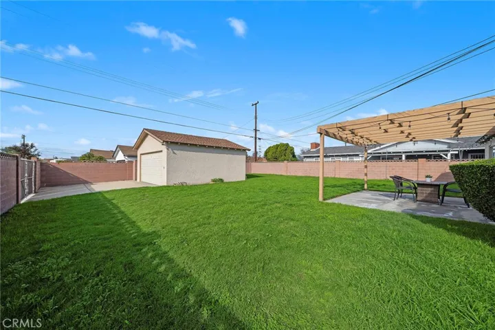 freestanding two-car garage