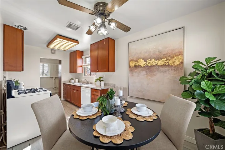 Dining area with ceiling fan