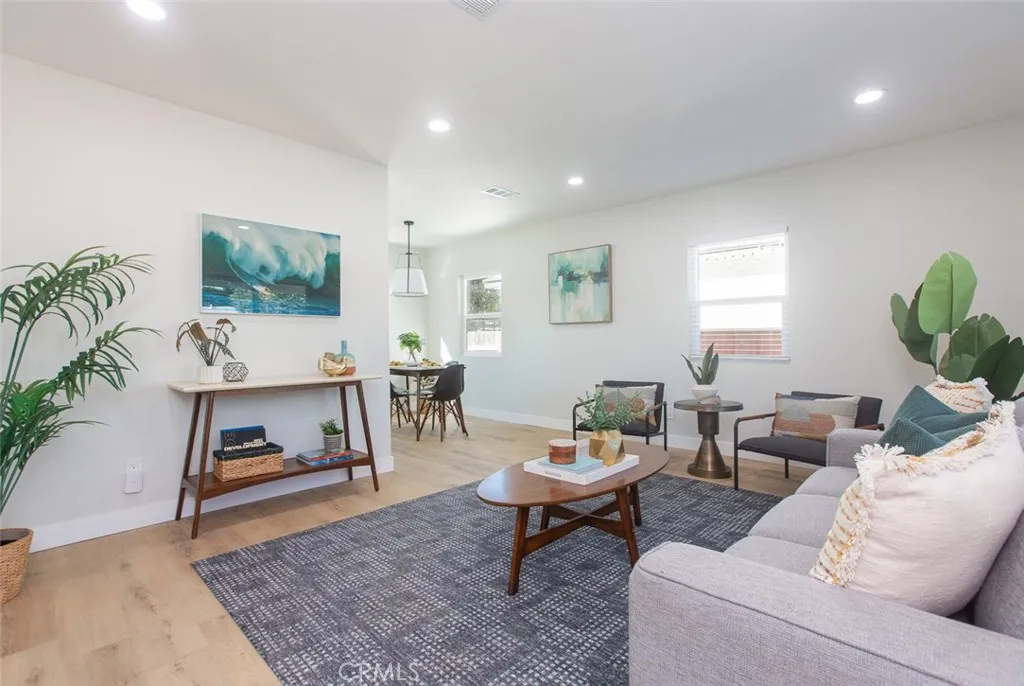 425 S Cliveden Avenue, Compton, California 90220 home-pic-7