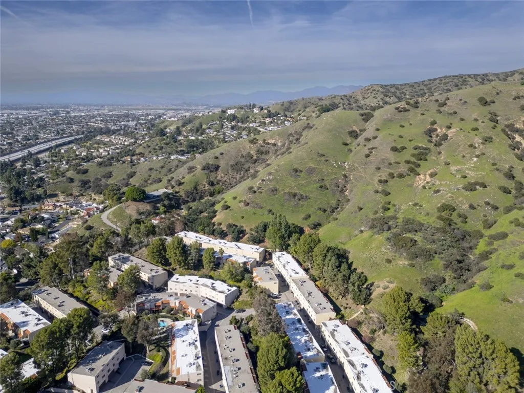 9775 Via Roma, Burbank, California 91504 home-pic-36