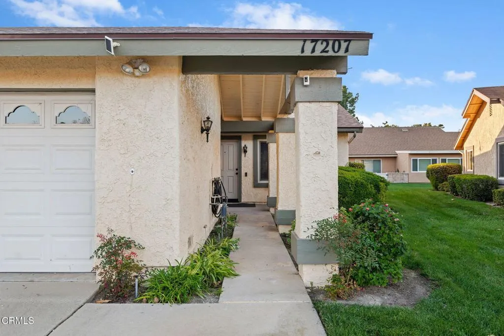 17207 Village 17, Camarillo, California 93012 home-pic-2