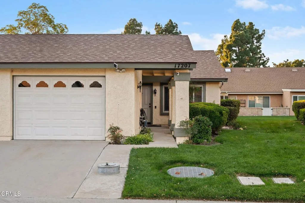 17207 Village 17, Camarillo, California 93012 home-pic-1