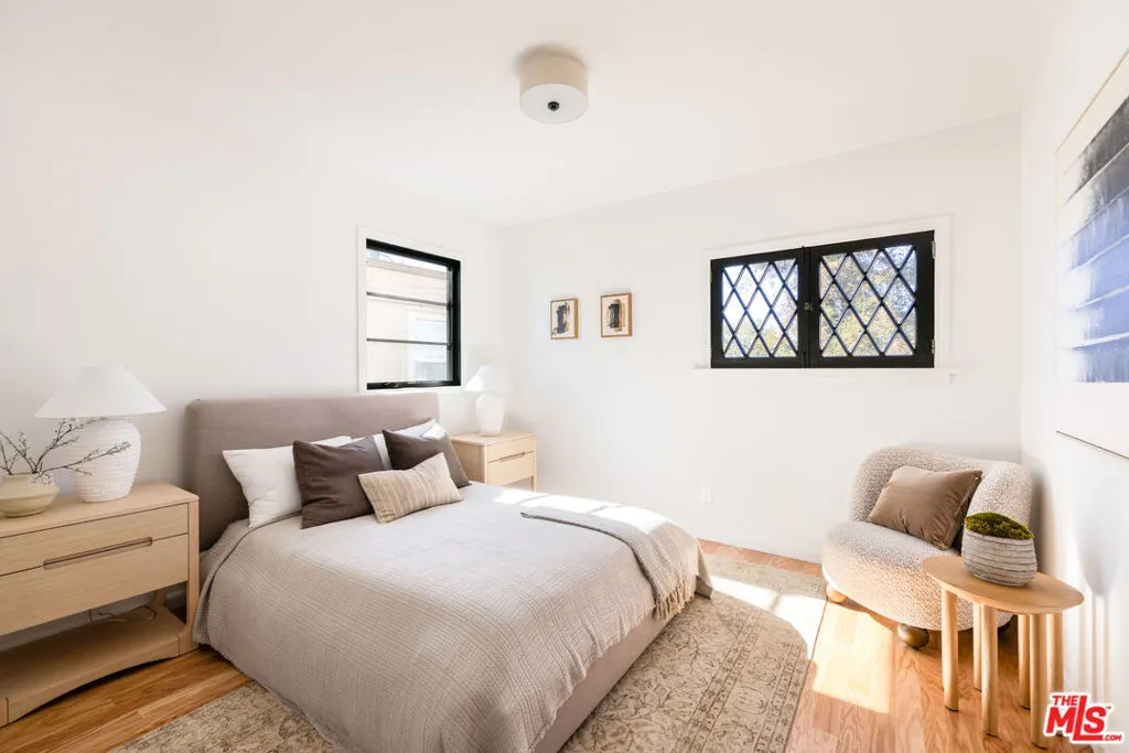 1284 S Orange Drive, Los Angeles, California 90019 home-pic-19