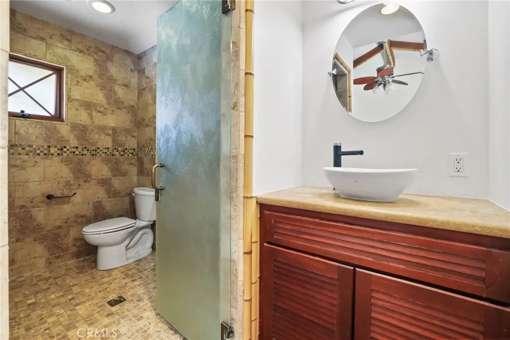 1 Tularosa Court, Aliso Viejo, California 92656 home-pic-23