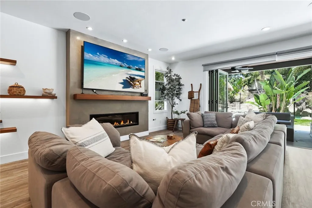 1 Tularosa Court, Aliso Viejo, California 92656 home-pic-7
