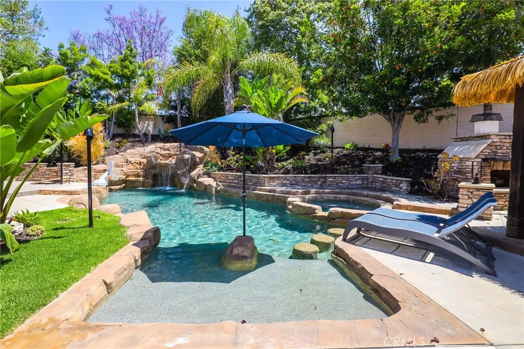 1 Tularosa Court, Aliso Viejo, California 92656 home-pic-12