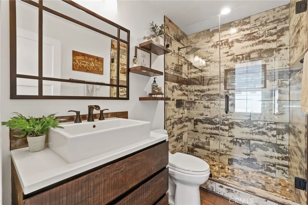 1 Tularosa Court, Aliso Viejo, California 92656 home-pic-36