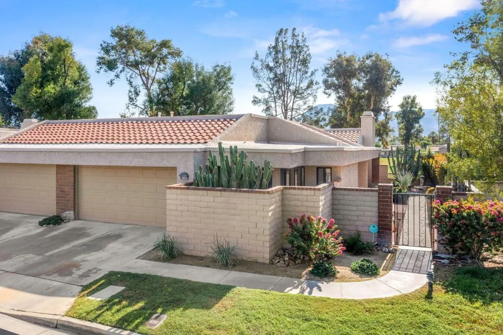 7571 Calle Mazamitla, Palm Springs, California 92264 home-pic-0