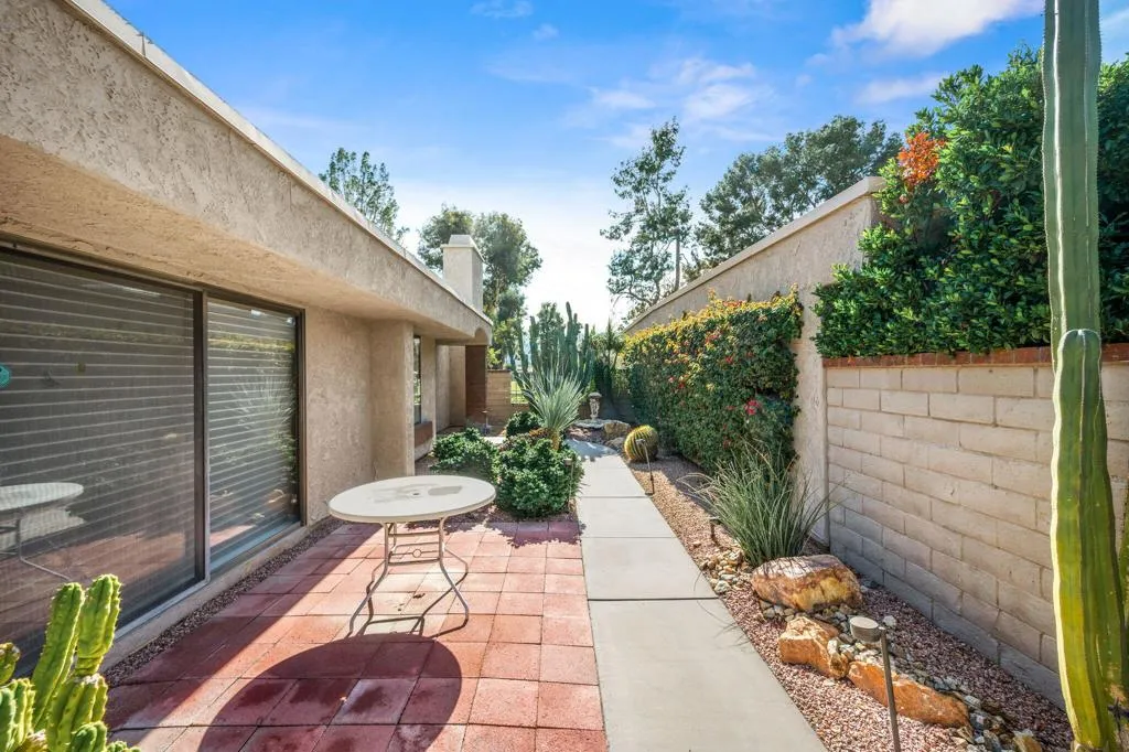 7571 Calle Mazamitla, Palm Springs, California 92264 home-pic-1