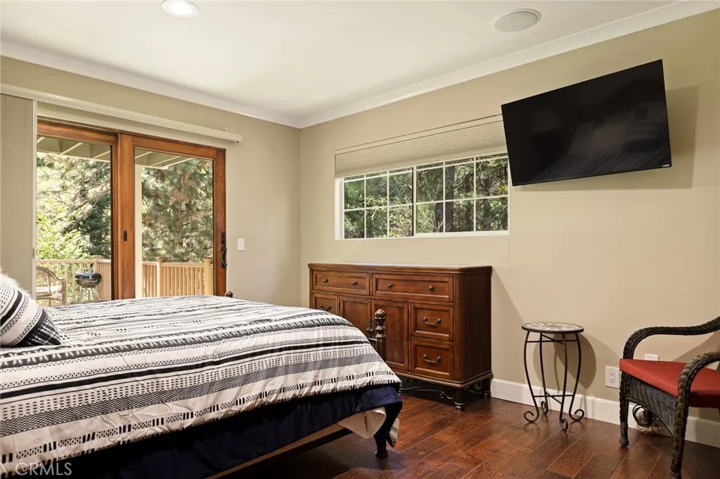 174 Hillcrest Court, Lake Arrowhead, California 92352 home-pic-20