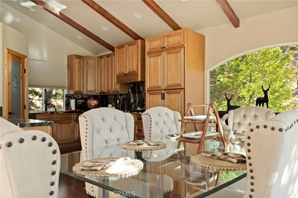 174 Hillcrest Court, Lake Arrowhead, California 92352 home-pic-9