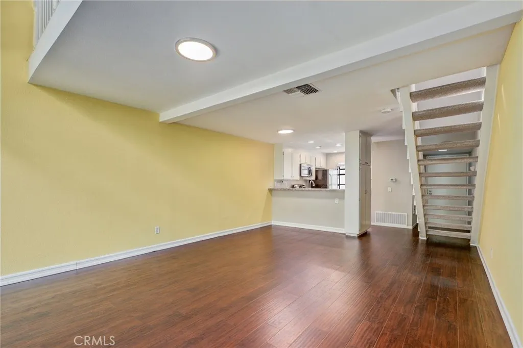 162 Pineview, Irvine, California 92620 home-pic-2