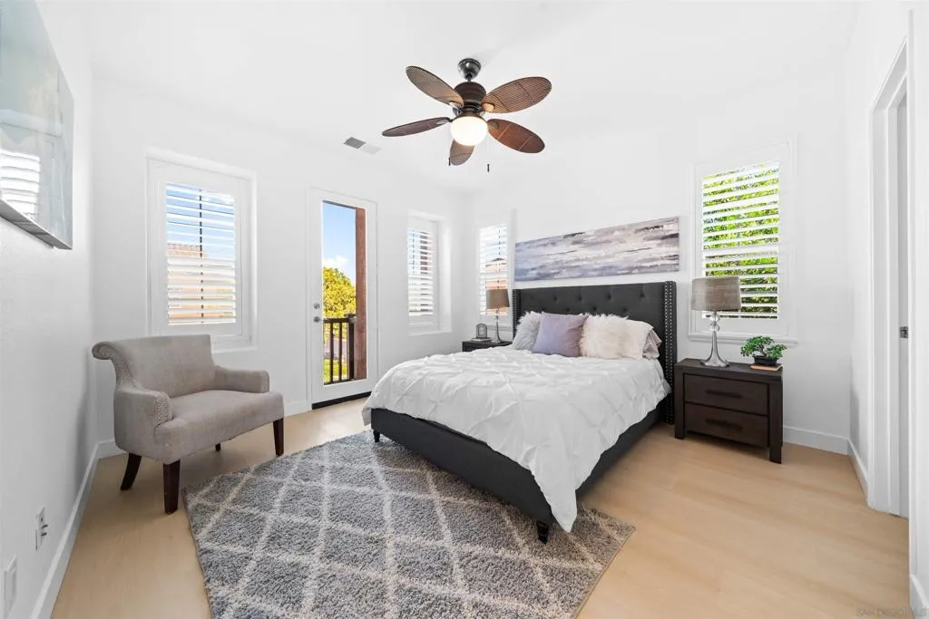 13055 Alora Pt, San Diego, California 92130 home-pic-28