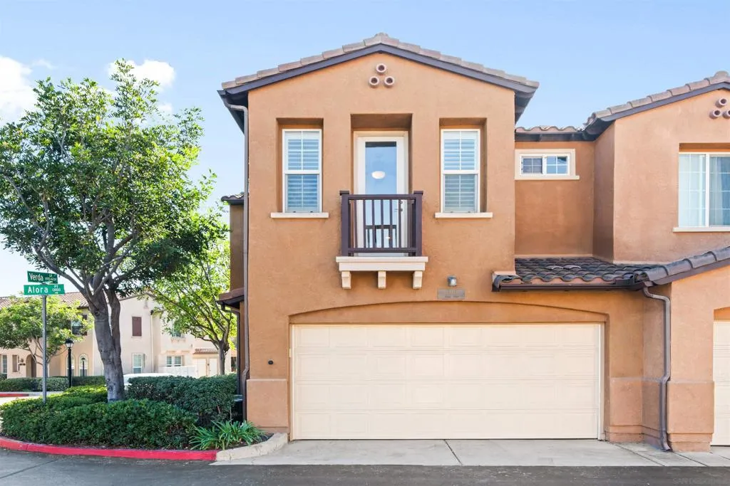 13055 Alora Pt, San Diego, California 92130 home-pic-3