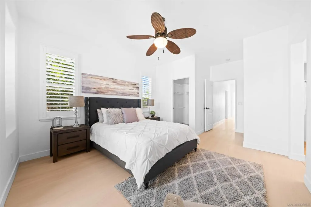 13055 Alora Pt, San Diego, California 92130 home-pic-29