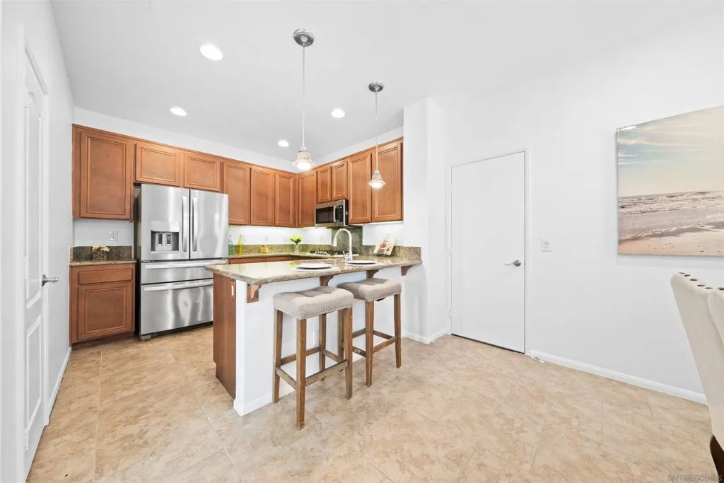 13055 Alora Pt, San Diego, California 92130 home-pic-11
